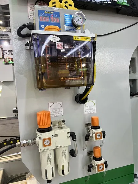 Double-End Tenoner Profiling Machine